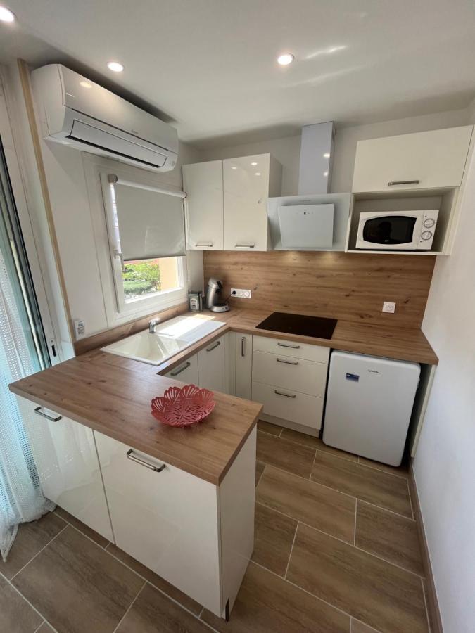 Appartement 1 Chambre Climatise Avec 3 Piscines A 200 M De La Plage Empuriabrava Exterior foto